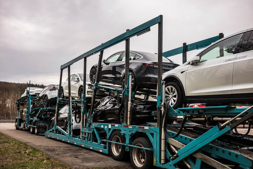 How long does it take to ship a car 1200 miles?